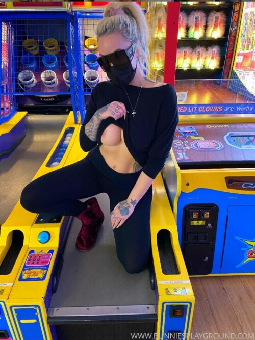 Omgitsbunnie/bunnievip Nude Leaked Onlyfans Photo Omgitsbunnie/bunnievip Nude Leaked Onlyfans Photo