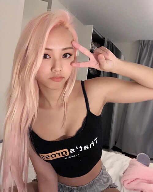 Vyvan Le Nude Leaked Onlyfans Photo