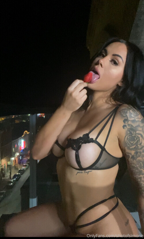 ShotsofSimone SimoneShots Nude Leaked Onlyfans Photo ShotsofSimone SimoneShots Nude Leaked Onlyfans Photo