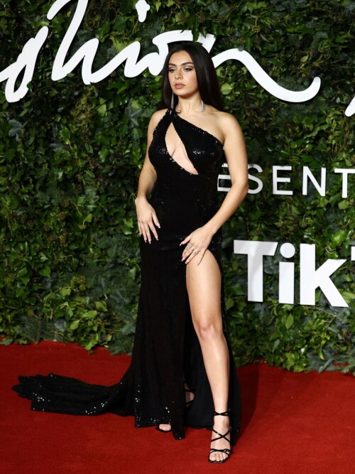1129_ChaliXCX_BritishFashionAwards__1_.jpg