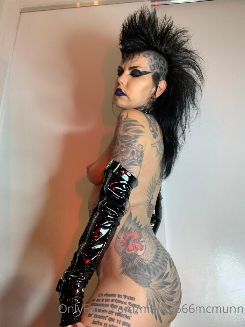 Malice Mcmunn: punk rock queen Nude Leaked Onlyfans Photo