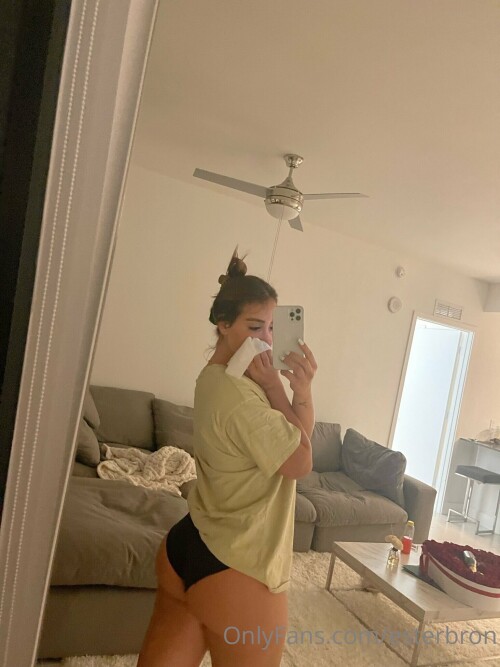 Esterbron Nude Leaked Onlyfans Photo Esterbron Nude Leaked Onlyfans Photo