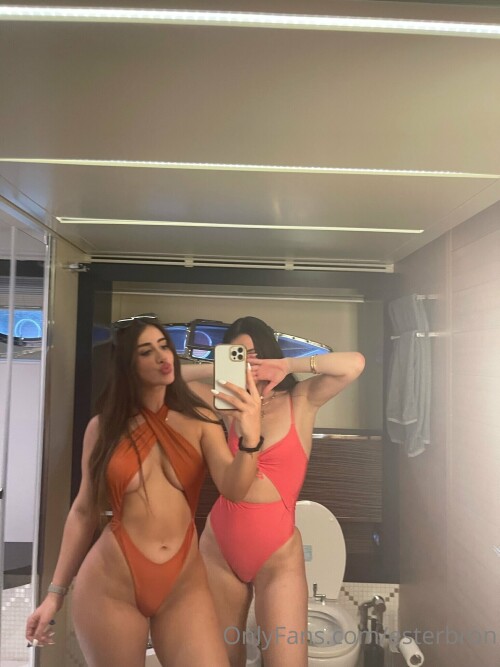 Esterbron Nude Leaked Onlyfans Photo Esterbron Nude Leaked Onlyfans Photo