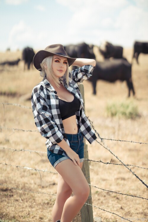 1600x2400_62770cf714b7fce22dc994e630b787de_2546826.jpg