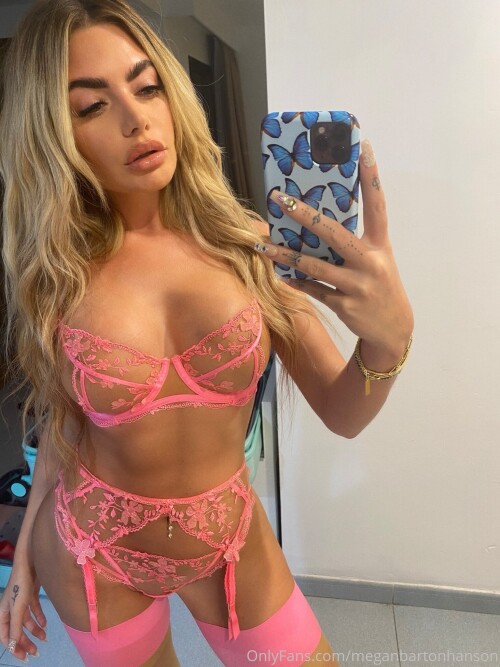 Megan Barton Hanson Nude Leaked Onlyfans Photo