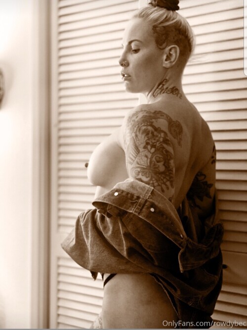 Bec Rawlings Nude Leaked Onlyfans Photo Bec Rawlings Nude Leaked Onlyfans Photo