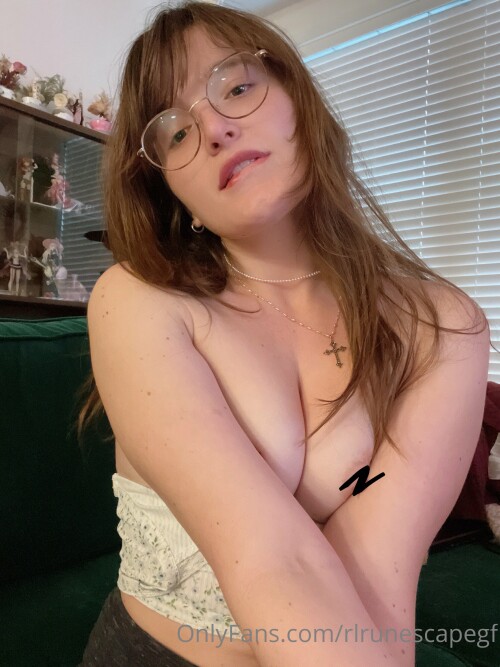 RLrunescapeGF Nude Leaked Onlyfans Photo RLrunescapeGF Nude Leaked Onlyfans Photo