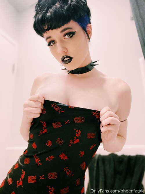 Phoenfatale | Vampiriczlut Nude Leaked Onlyfans Photo Phoenfatale | Vampiriczlut Nude Leaked Onlyfans Photo