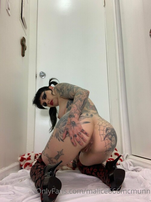 Malice Mcmunn: punk rock queen Nude Leaked Onlyfans Photo