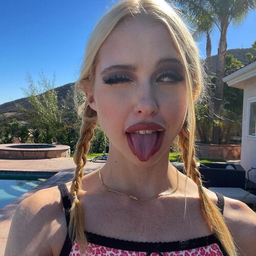 Chloe cherry Nude Leaked Onlyfans Photo