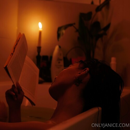 Janice Griffith Nude Leaked Onlyfans Photo