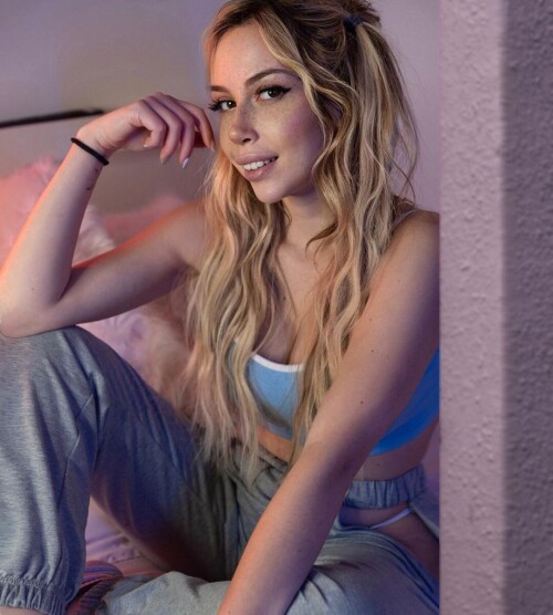 Lucy Lein | lucyl3in Nude Leaked Onlyfans Photo Lucy Lein | lucyl3in Nude Leaked Onlyfans Photo