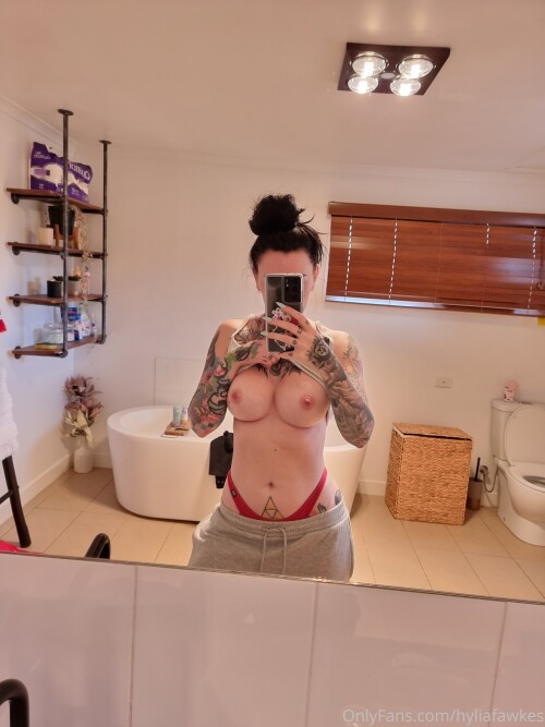 Hylia Fawkes Nude Leaked Onlyfans Photo Hylia Fawkes Nude Leaked Onlyfans Photo