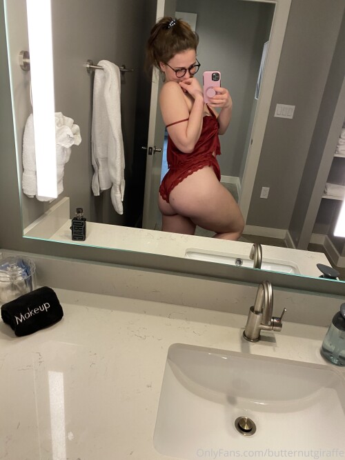 Kayla/Butternutgiraffe Nude Leaked Onlyfans Photo Kayla/Butternutgiraffe Nude Leaked Onlyfans Photo