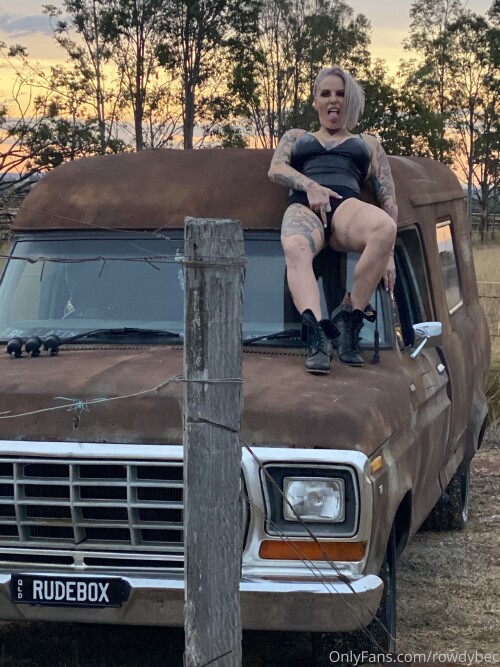 Bec Rawlings Nude Leaked Onlyfans Photo Bec Rawlings Nude Leaked Onlyfans Photo