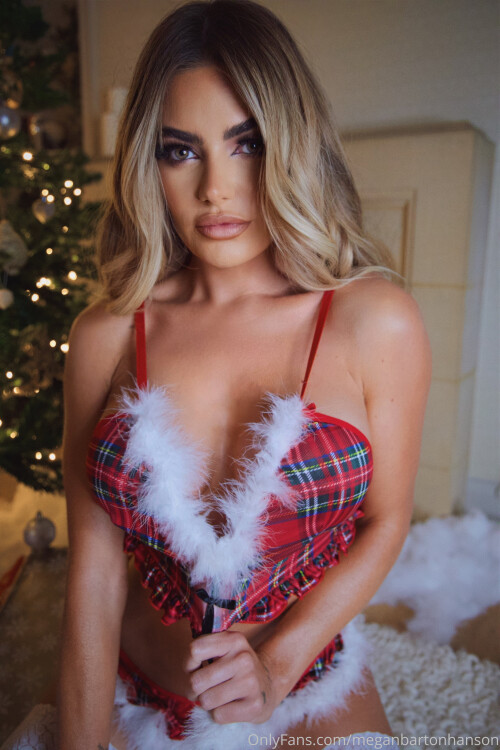 Megan Barton Hanson Nude Leaked Onlyfans Photo