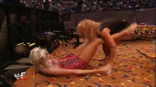 750730737_SMACKDOWN_2001_11_22_mkv_snapshot_02_44_2013_02_24_16_11_27_122_453lo.md.jpg