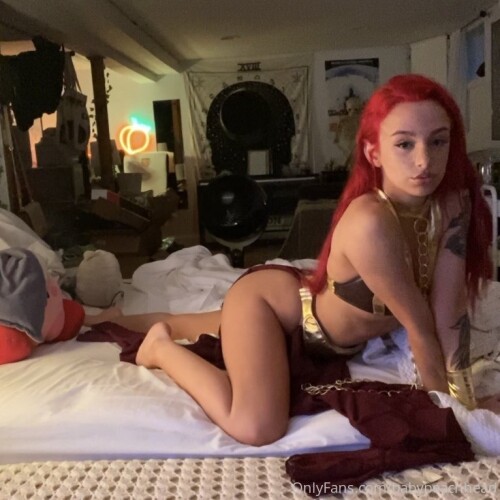 Kat / BabyPeachHead Nude Leaked Onlyfans Photo Kat / BabyPeachHead Nude Leaked Onlyfans Photo