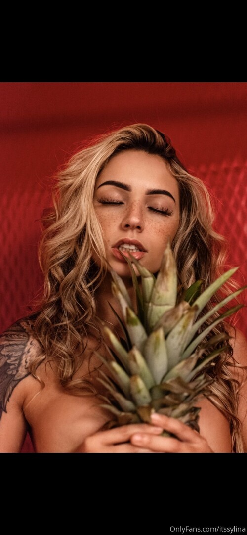 Sylina Ruiz (itssylina) Nude Leaked Onlyfans Photo