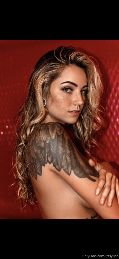 Sylina Ruiz (itssylina) Nude Leaked Onlyfans Photo