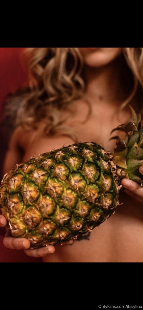 Sylina Ruiz (itssylina) Nude Leaked Onlyfans Photo