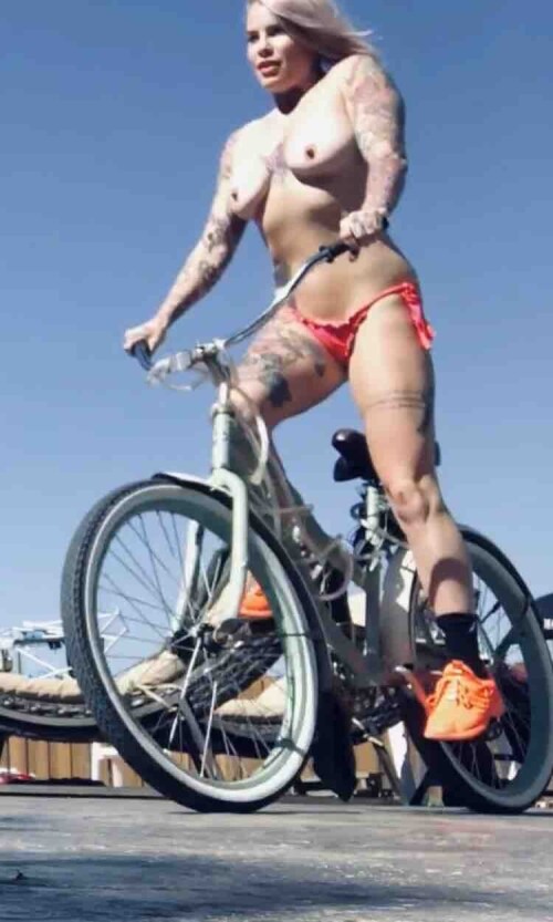 Bec Rawlings Nude Leaked Onlyfans Photo Bec Rawlings Nude Leaked Onlyfans Photo