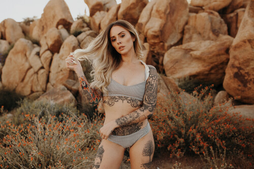 Alysha_Nett_329small.jpg