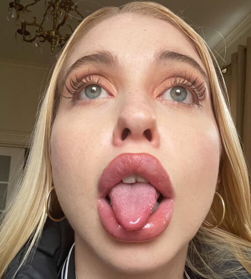 Chloe cherry Nude Leaked Onlyfans Photo