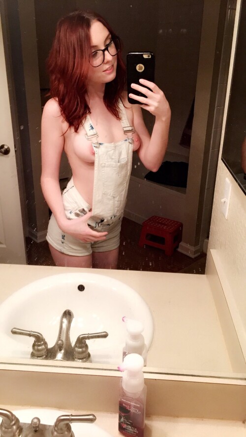 Lizzi Blake Nude Leaked Onlyfans Photo Lizzi Blake Nude Leaked Onlyfans Photo