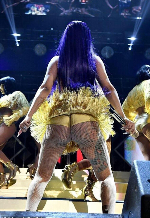 Cardi-B-nude-leaked-hot-sexy-topless-porn-bikini-fet-ScandalPost-12.md.jpg