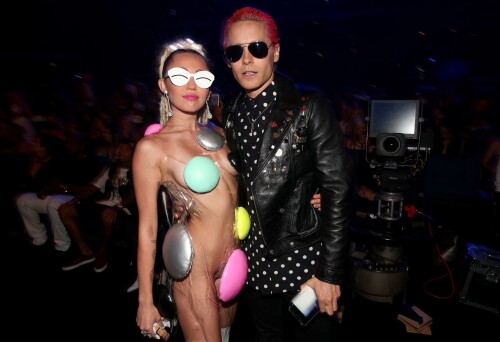 Cyrus_Miley_-_im_Body_150_-_278.md.jpg