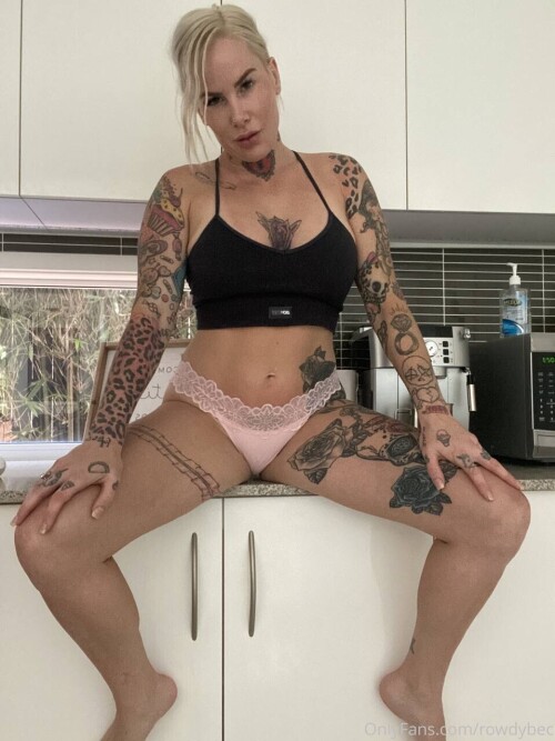 Bec Rawlings Nude Leaked Onlyfans Photo Bec Rawlings Nude Leaked Onlyfans Photo