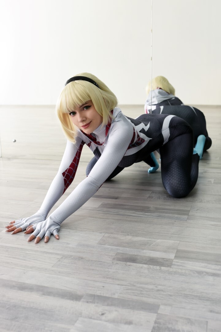 https://simp2.jpg5.su/Evenink-Spider-Gwen-Cosplay-10.jpg