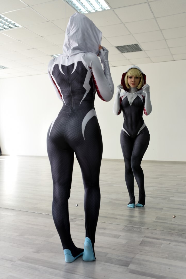 https://simp2.jpg5.su/Evenink-Spider-Gwen-Cosplay-13.jpg