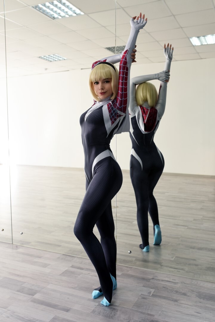 https://simp2.jpg5.su/Evenink-Spider-Gwen-Cosplay-3.jpg