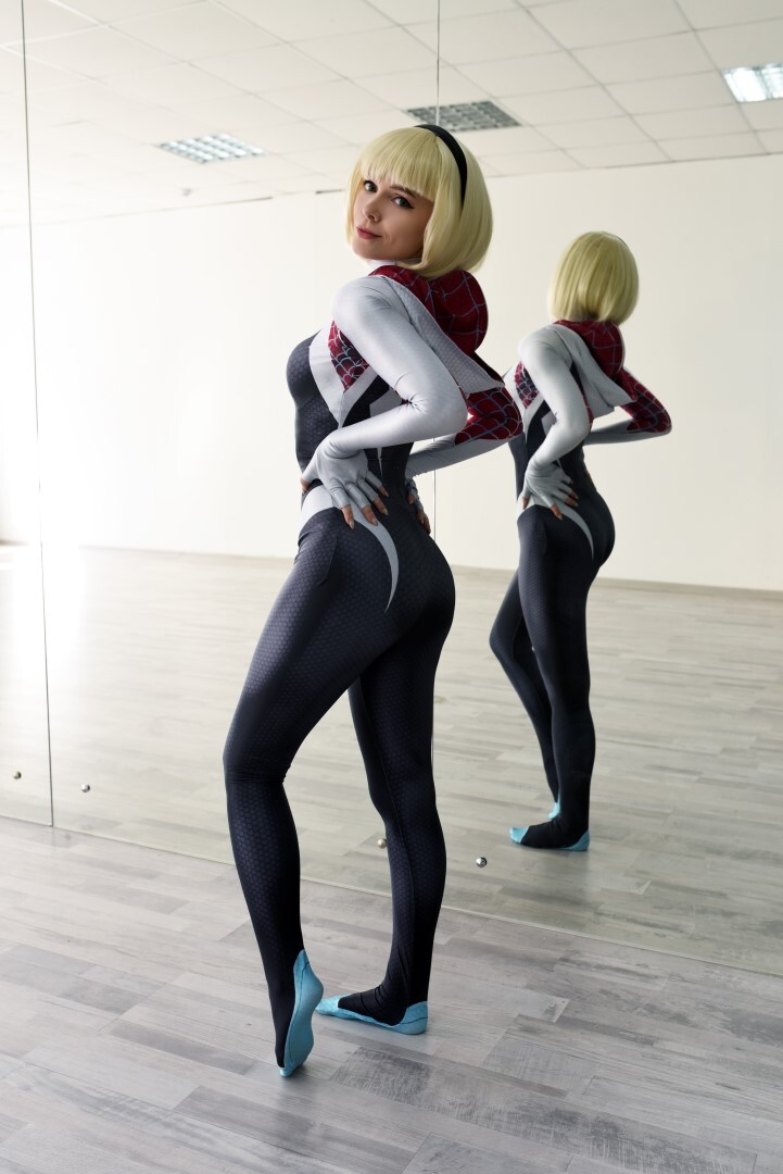 https://simp2.jpg5.su/Evenink-Spider-Gwen-Cosplay-4.jpg