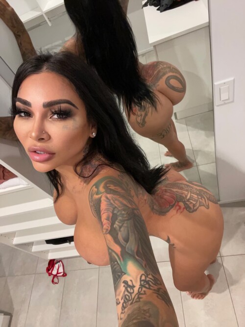 Brittanya Razavi (seebritannya) Nude Leaked Onlyfans Photo Brittanya Razavi (seebritannya) Nude Leaked Onlyfans Photo