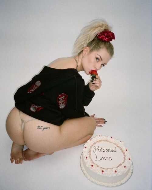Lottie Moss Nude Leaked Onlyfans Photo Lottie Moss Nude Leaked Onlyfans Photo