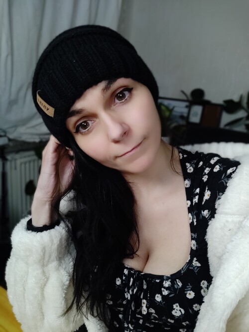 FLqa4tyXEAAs8Q6.jpg