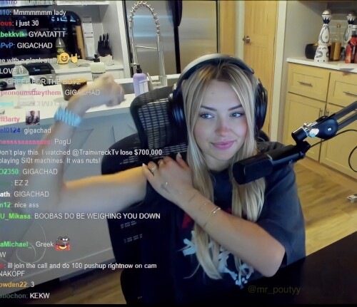 FRMd3efUcAAbSUh.md.jpg