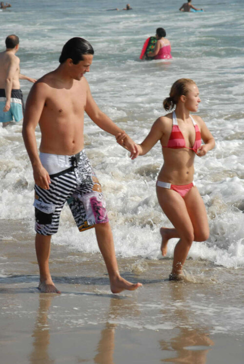 Hayden-Panettiere-bikini-08.jpg