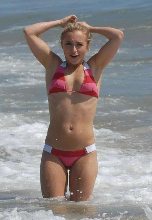 Hayden-Panettiere-bikini-10.jpg