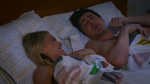 How.I.Met.Your.Father.S01E10.Timing.is.Everything.1080p.HULU.WEB-DL.DDP5.1.H.264-NOSiViD.mkv_snapshot_03.01_2022.03.15_11.51.15.md.jpg