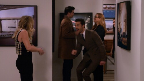 How.I.Met.Your.Father.S01E10.Timing.is.Everything.1080p.HULU.WEB-DL.DDP5.1.H.264-NOSiViD.mkv_snapshot_21.10_2022.03.15_13.20.47.md.jpg