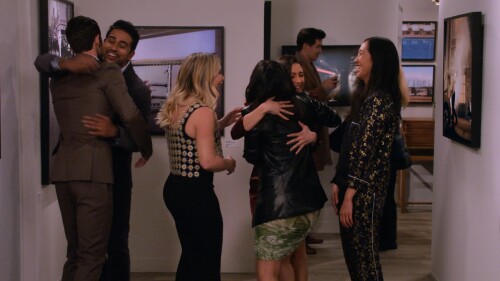 How.I.Met.Your.Father.S01E10.Timing.is.Everything.1080p.HULU.WEB-DL.DDP5.1.H.264-NOSiViD.mkv_snapshot_22.32_2022.03.15_13.23.54.md.jpg