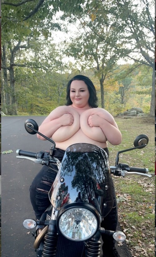 PEYTON THOMAS BBW Nude Leaked Onlyfans Photo PEYTON THOMAS BBW Nude Leaked Onlyfans Photo