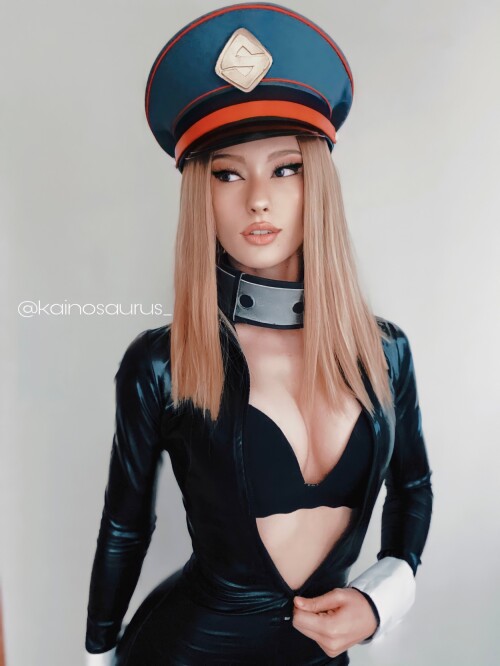 Kainosaurus_Cammie-Cosplay_06-0AK3.jpg
