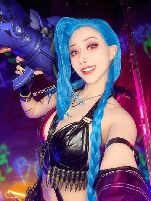 LoL-Cosplay-League-of-Legends-FENDOMY-LoL-Ero-7136681.md.jpg