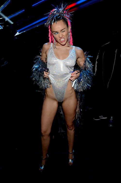 Miley_Cyrus_Mtv_Vmas.md.jpg