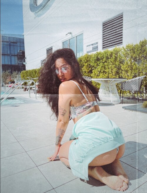 Reverielove Nude Leaked Onlyfans Photo Reverielove Nude Leaked Onlyfans Photo